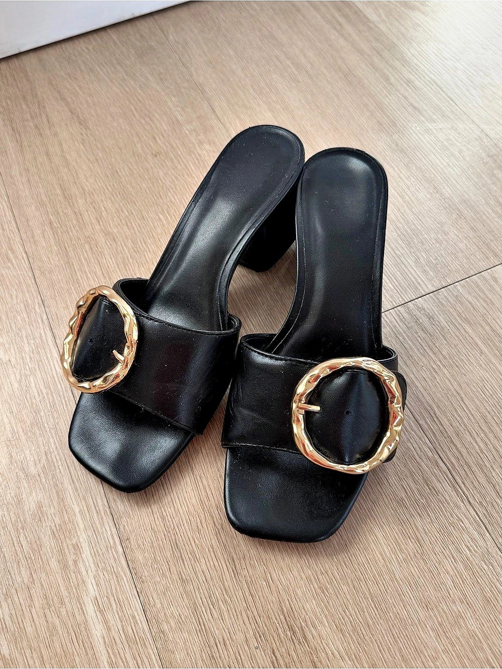 A New Day Black Gold Tone Buckle Mule Block Heel Slip On Dress Sandals size 6